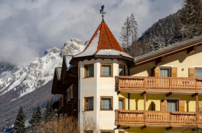 Flos Hotel Moena